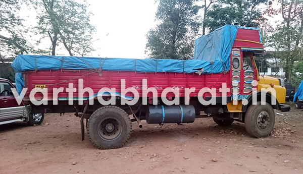 ಅಕ್ರಮ ಮರಳು ಸಾಗಾಟ ಮಾಡುತಿದ್ದ ಎರಡು ಲಾರಿ ವಶ